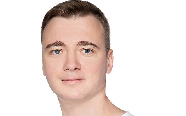 Устин Максим Николаевич